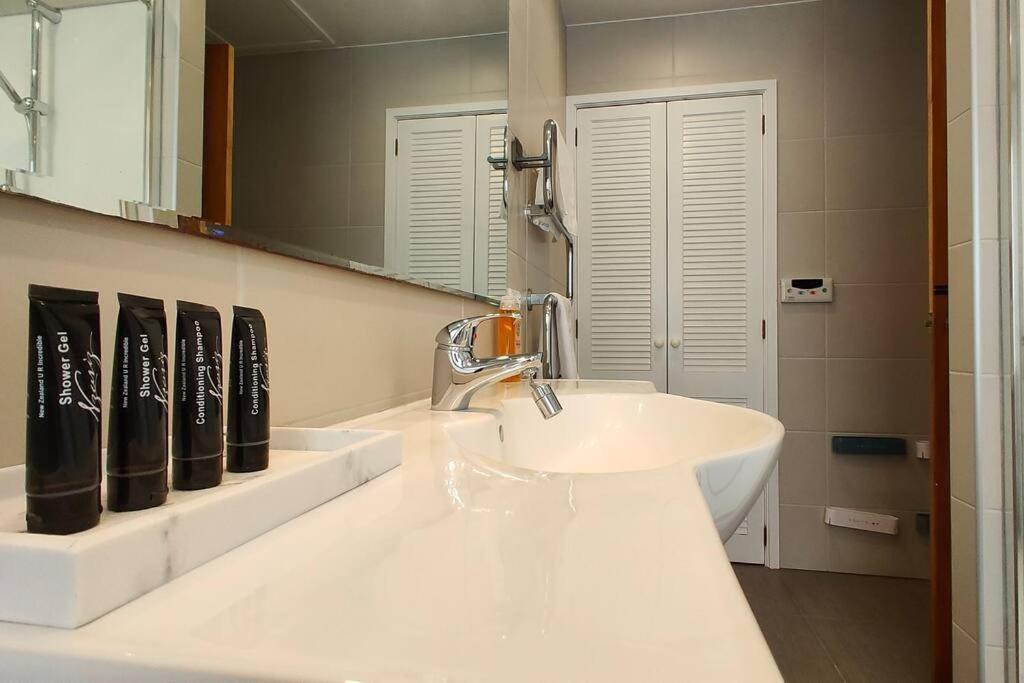 Hot Deal! Sky Stars Coastal Haven Retreat